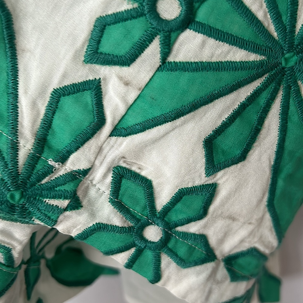 Skies Are Blue NWT Green/White Floral Short Sleeve Crop Top Shirt **Sz XS**🌸🌸 - Picture 5 of 6